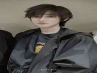 骥子龙文融资租赁（深圳）有限公司